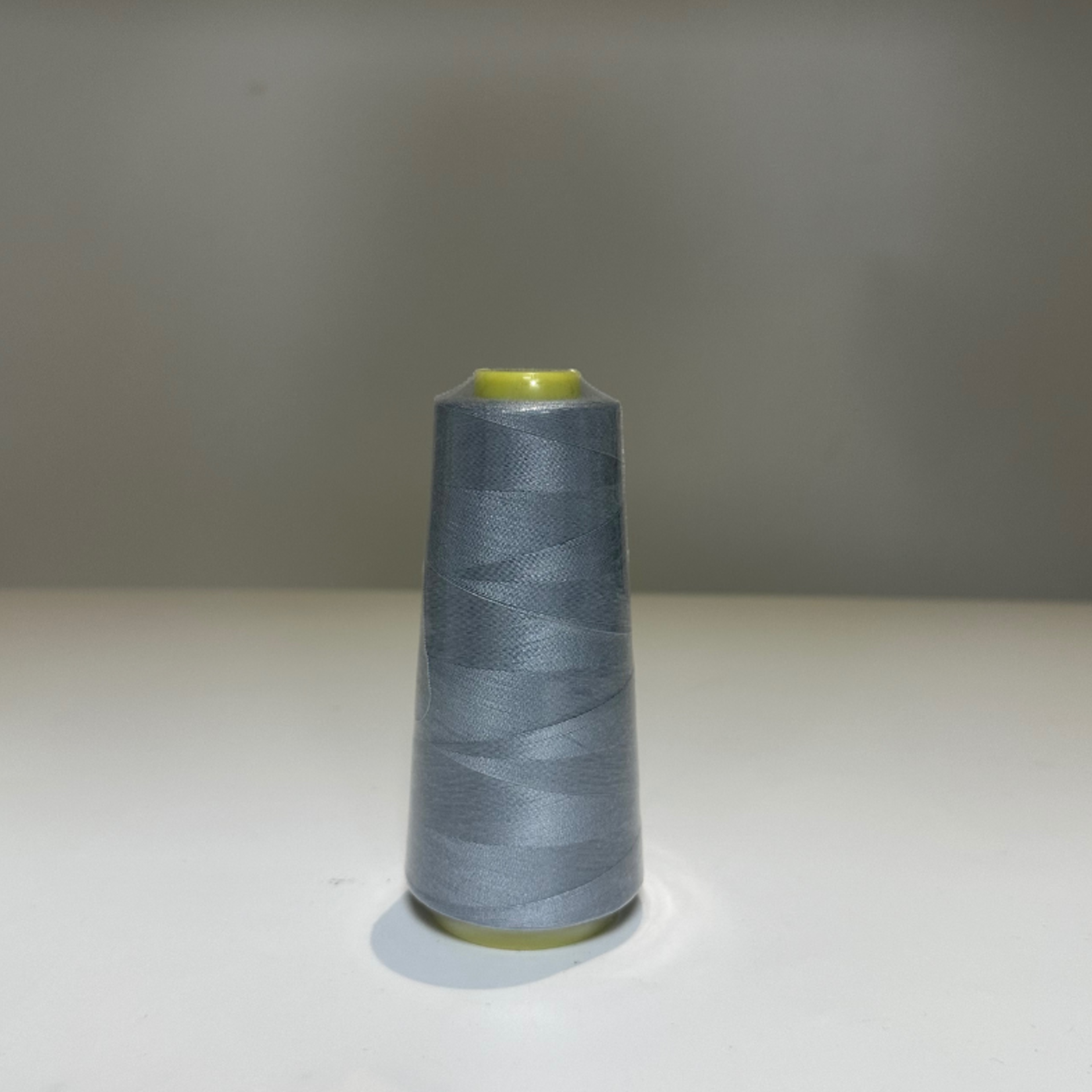 Universal Serging thread 2000 yards