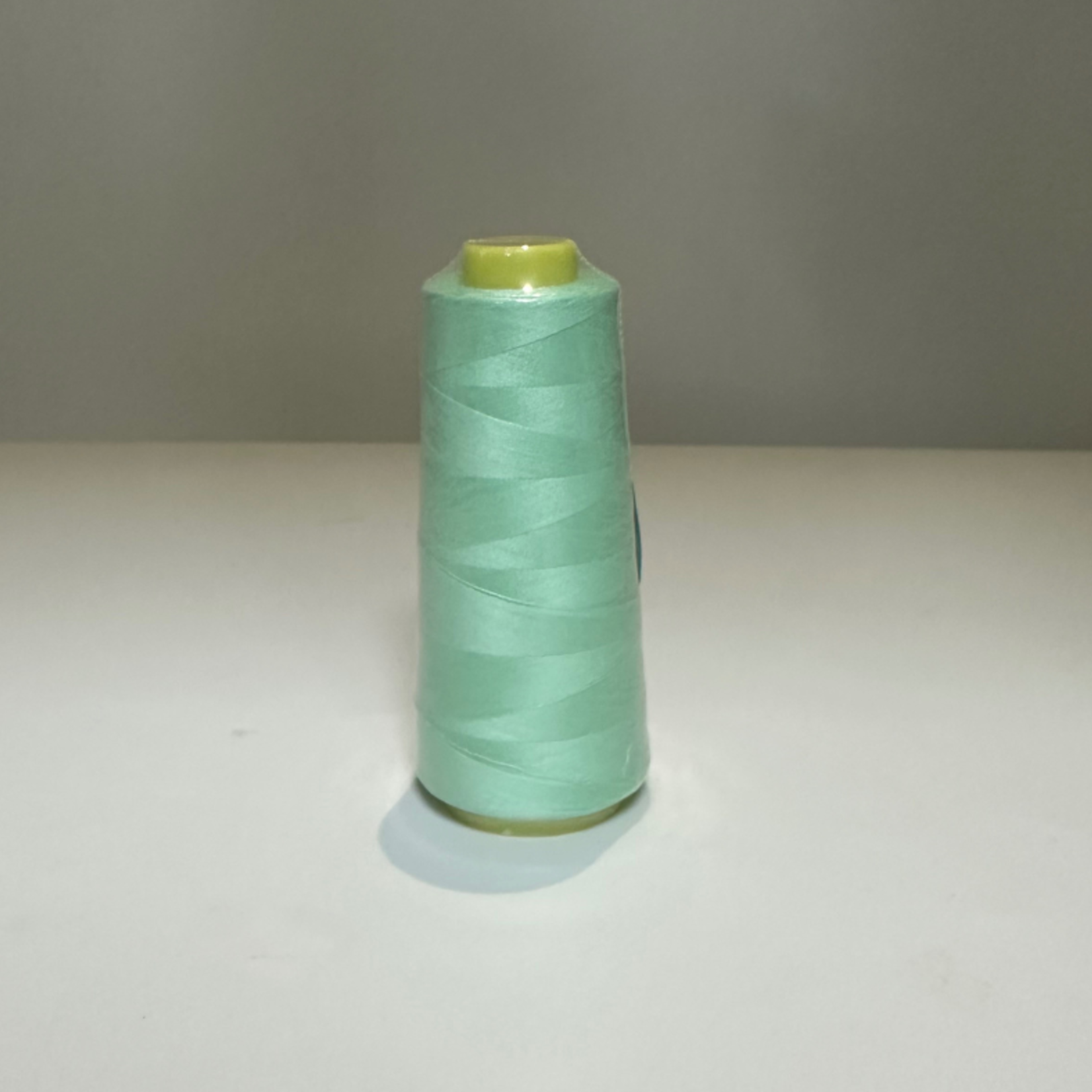 Serging Thread 2000 Yards - Mint