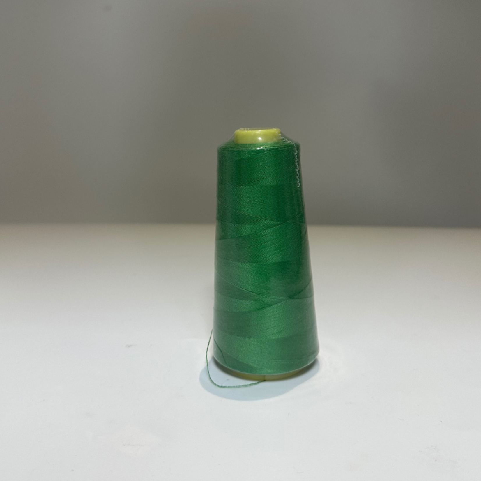 Universal Serging thread 2000 yards