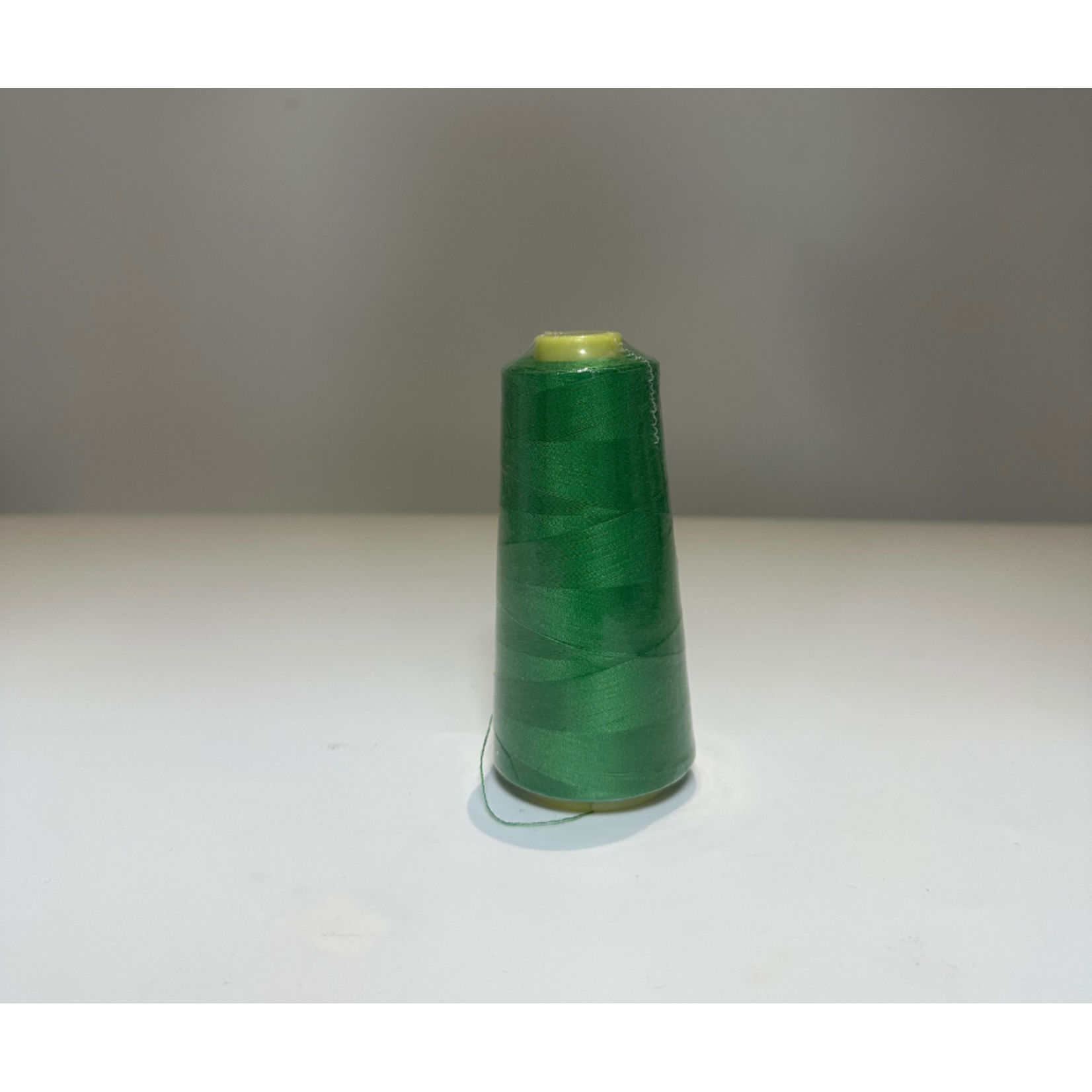 Universal Serging thread 2000 yards