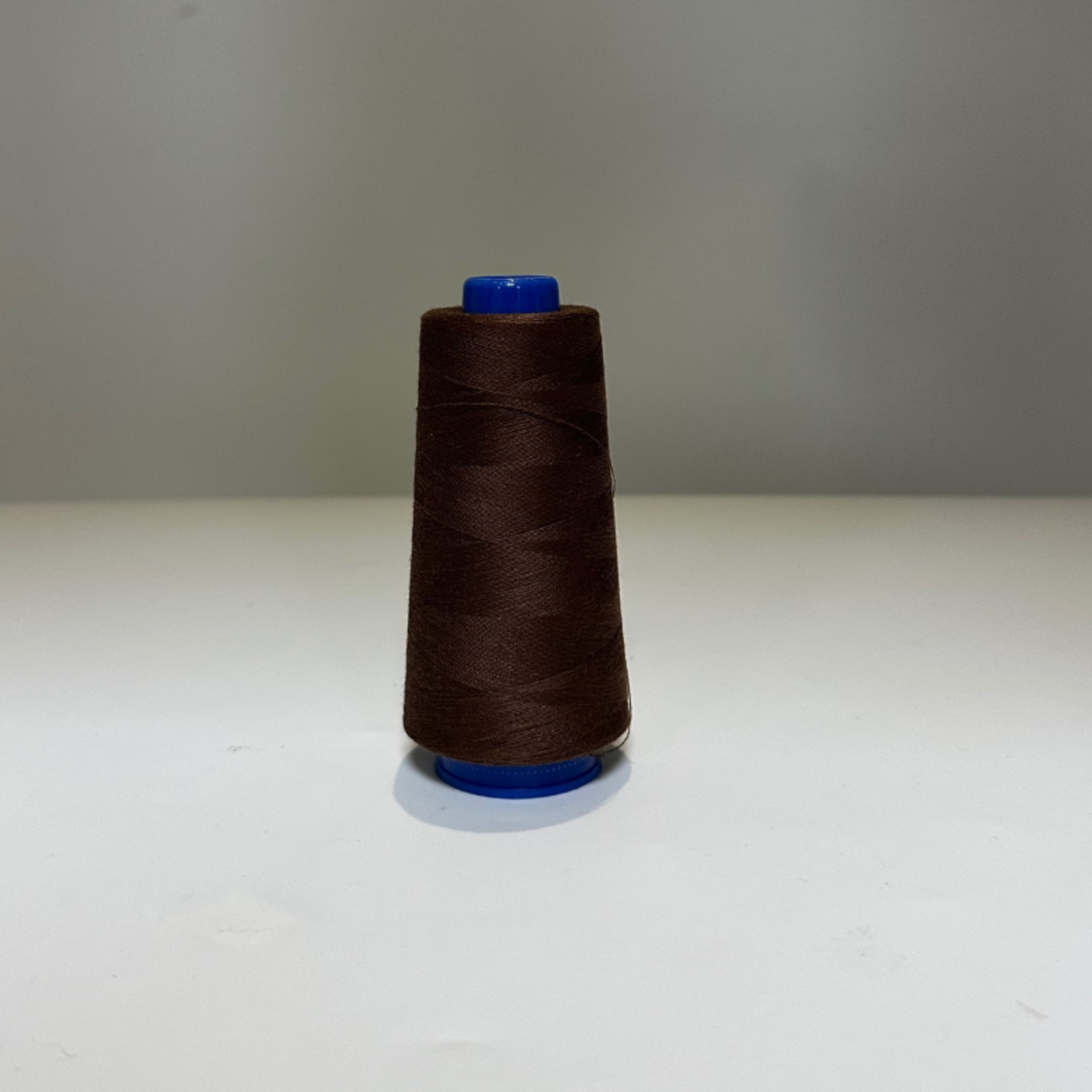Universal Serging thread 2000 yards