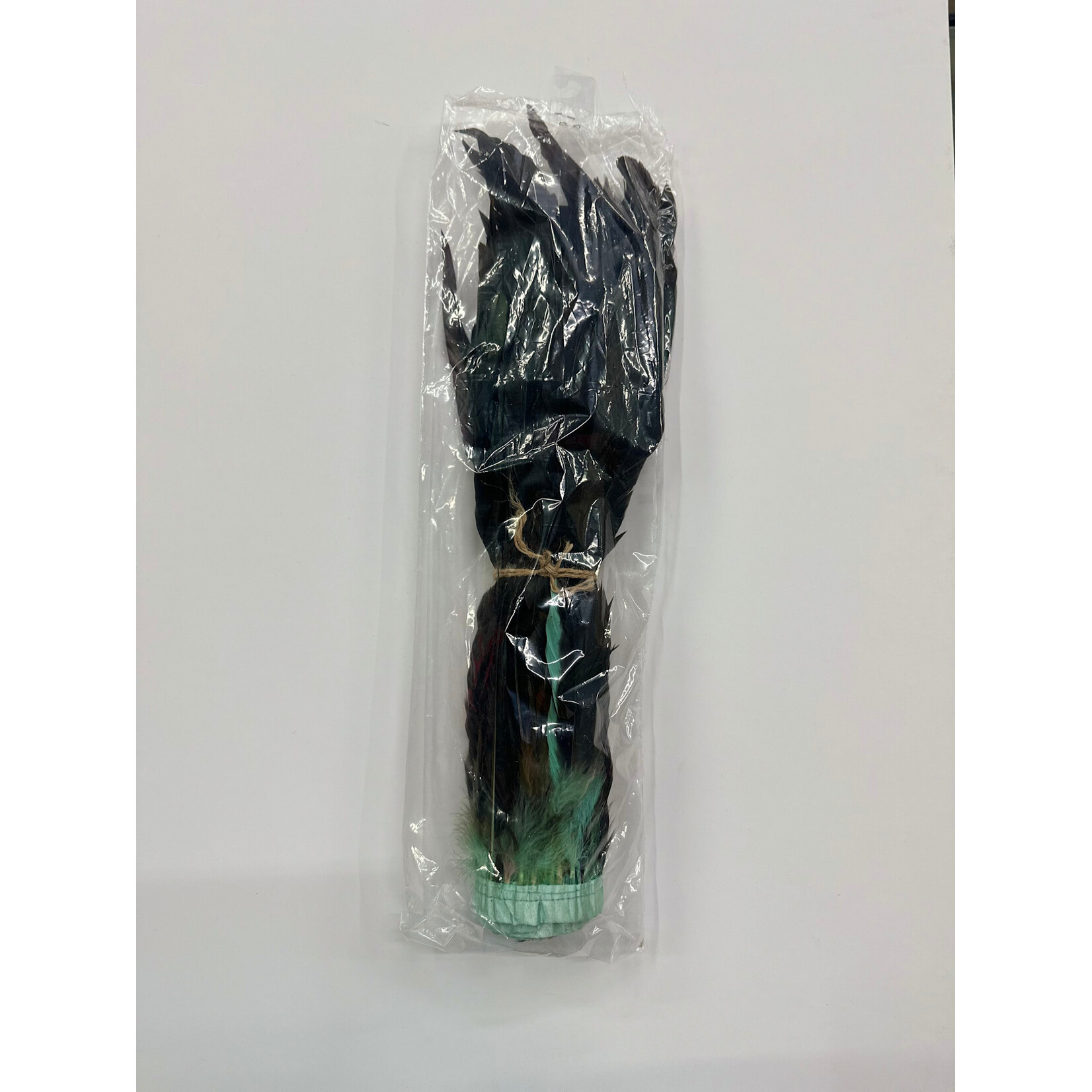 Coque Feathers Value 12-14 Inches Irr. Mint Green