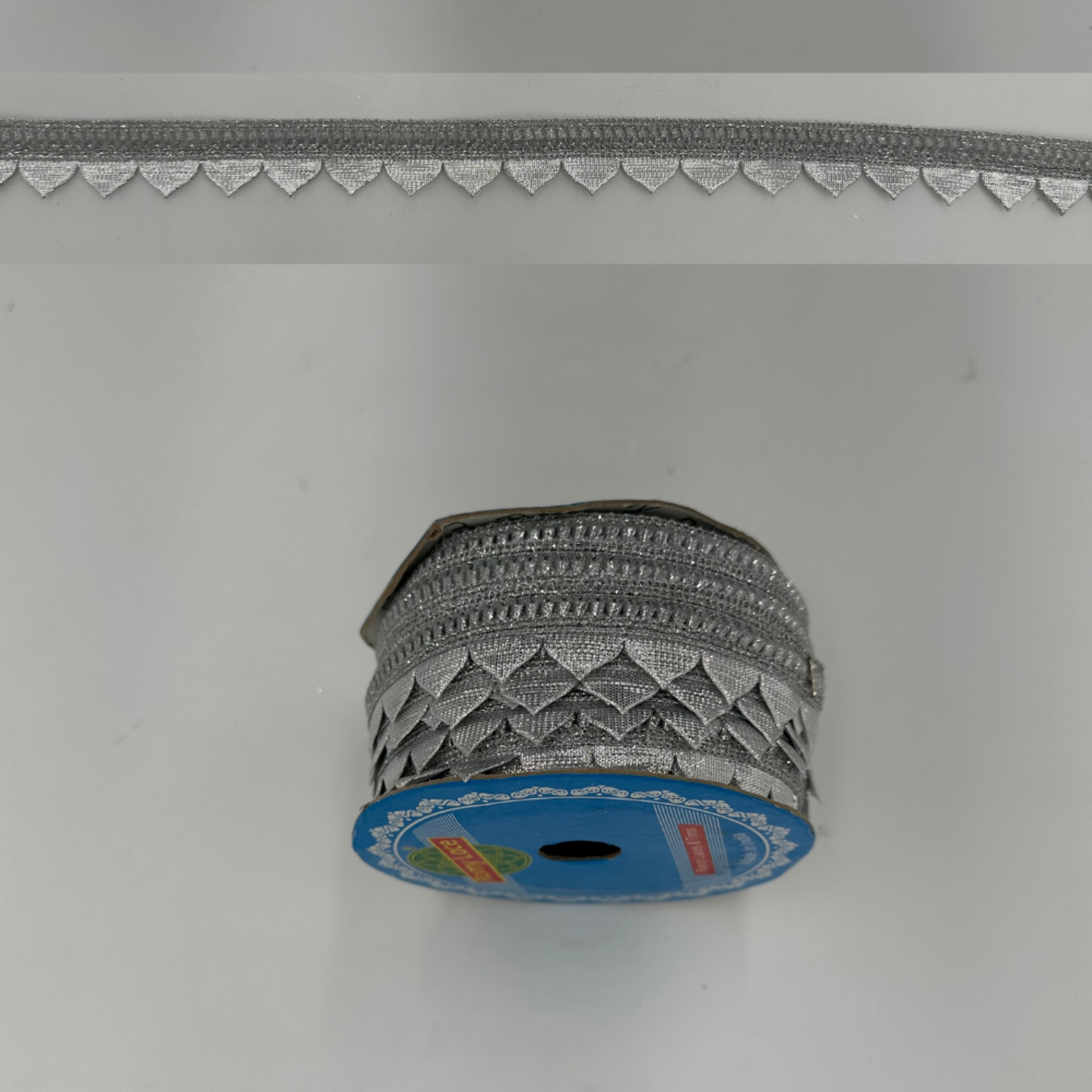 LACE & TRIMS SILVER (9mtr/roll) 15169