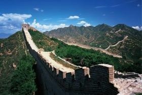 TOM100-328 THE GREAT WALL OF CHINA 1000 PCS PUZZLE GLOW IN THE DARK