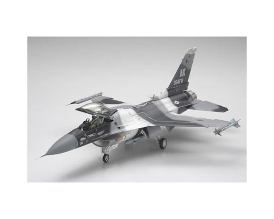 61106 - 1/48 F-16C/N "Aggressor/Adversary"