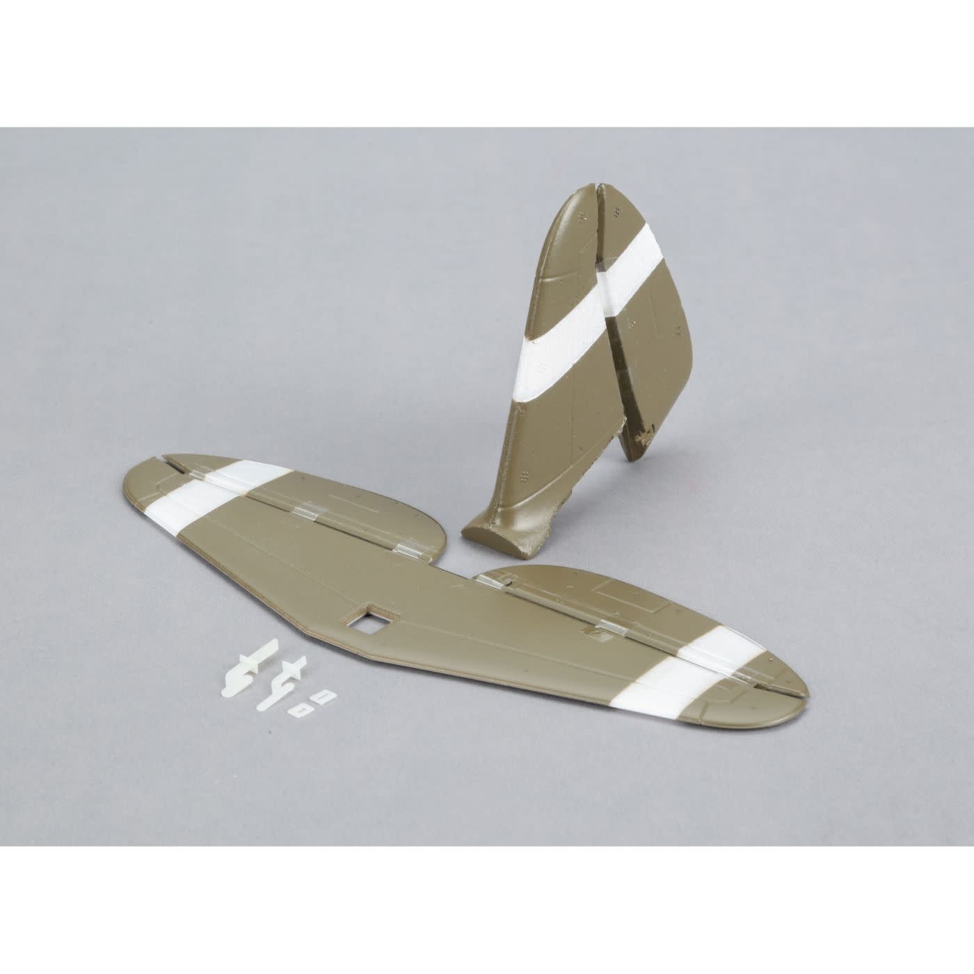 EFLU3260 TAIL SET WITH ACCESSORIES: UMX P-47 BL