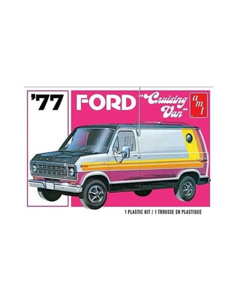AMT AMT1108M 1/25 1977 FORD CRUISING VAN 2T PLASTIC MODEL KIT