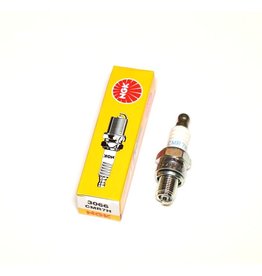 NGK DDMEE132 NGK CMR7H SPARK PLUG