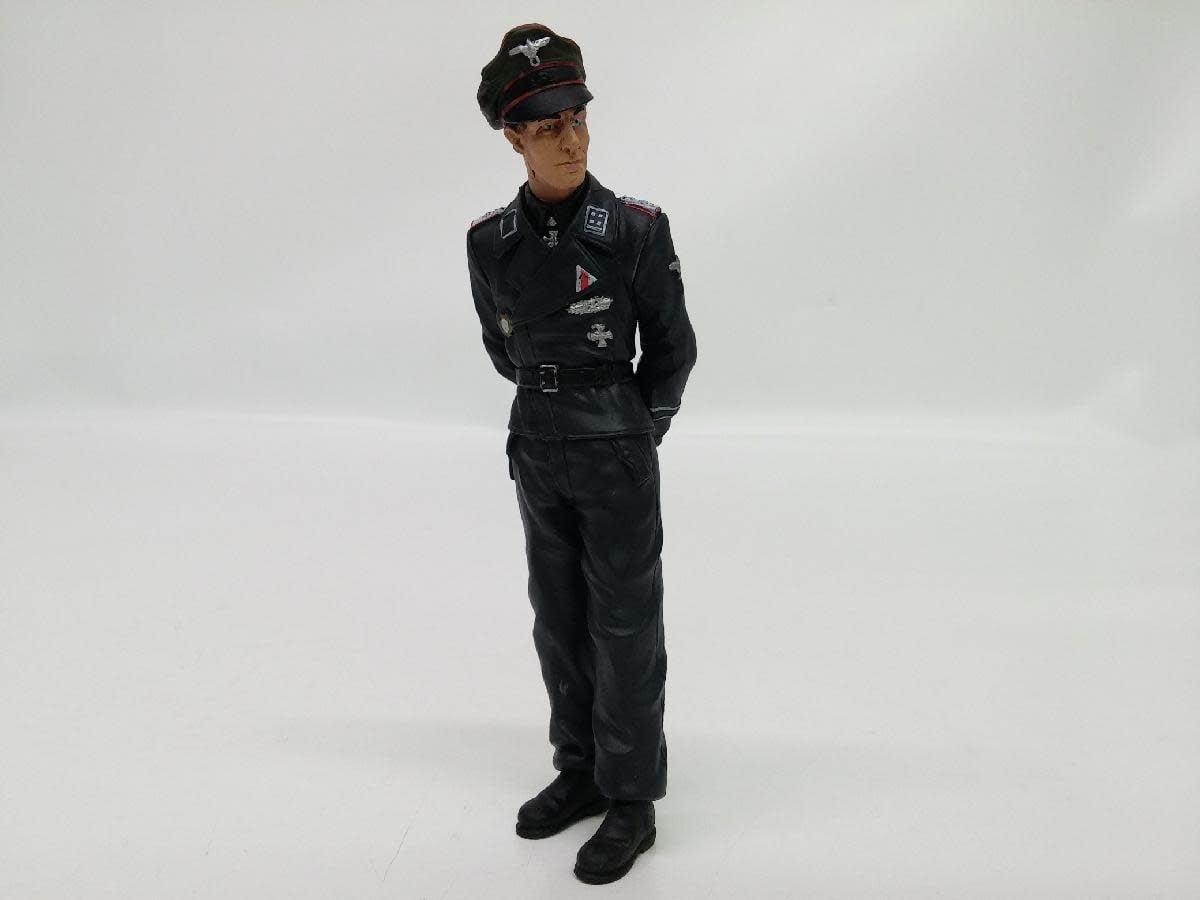 TOR130503 TORRO GUNNER FIGURE