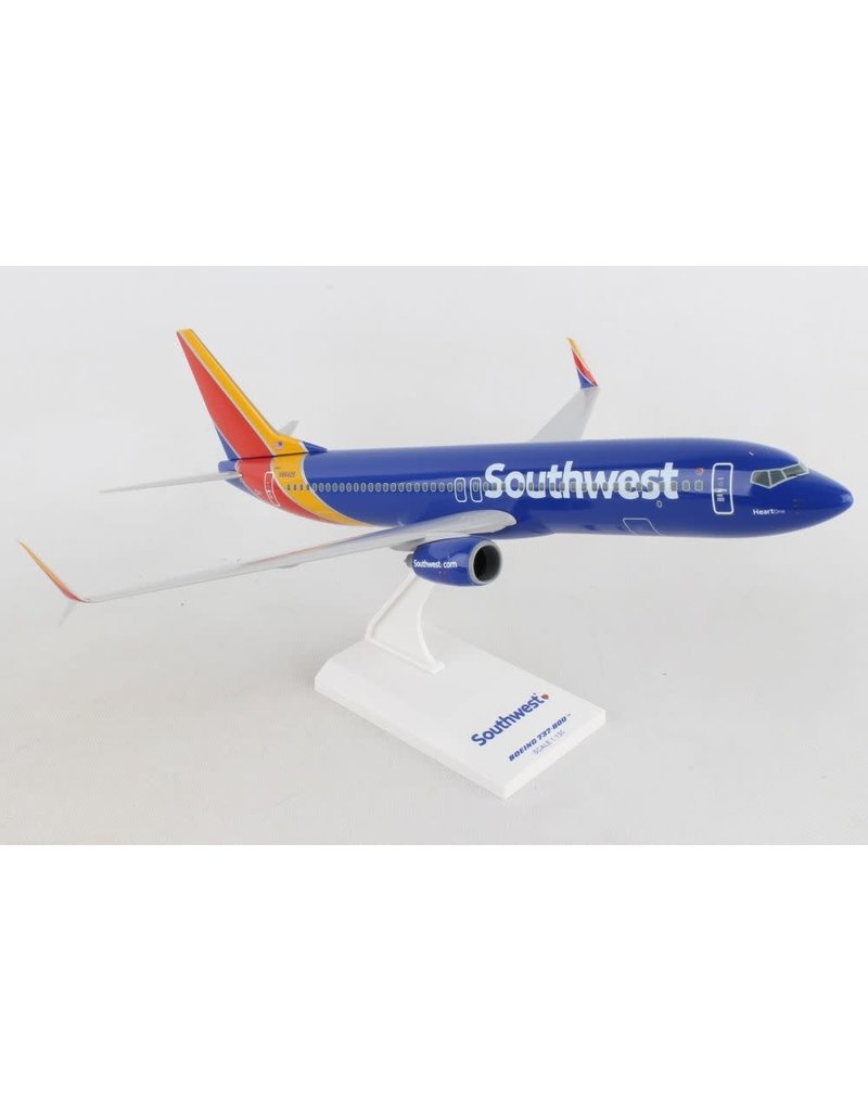 SKYMARKS SKR813 1/130 SOUTHWEST AIRLINES 737-800 LIVERY HEART ONE