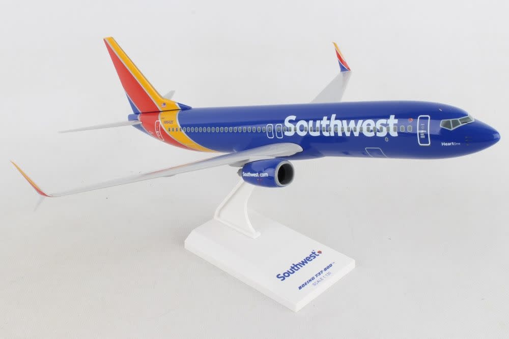SKR813 1/130 SOUTHWEST AIRLINES 737-800 LIVERY HEART ONE