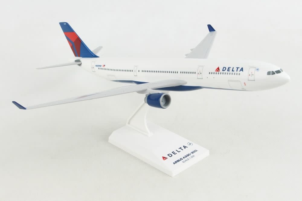 SKR530 1/200 A330-300 DELTA AIRLINES NEW LIVERY - My Tobbies