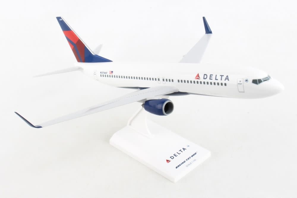 SKR442 1/130 DELTA 737-800 NEW LIVERY