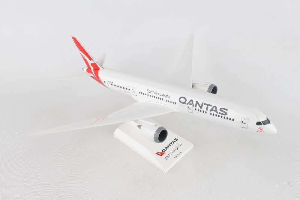 SKR942 1/200 QANTAS 787-9 NEW LIVERY