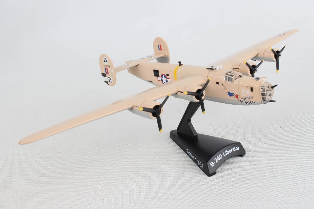 PS5557-5 1/163 B-24D LIBERATOR " STRAWBERRY BITCH"