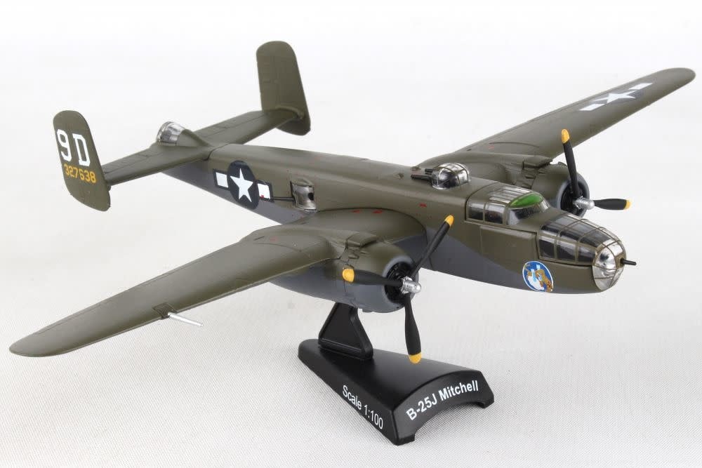 PS5403-5 1/100 B-25J MITCHELL "BRIEFING TIME"