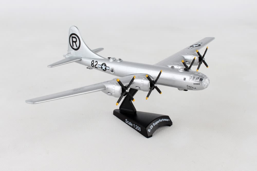 PS5388 1/200 B-29 SUPERFORTRESS "ENOLA GAY"