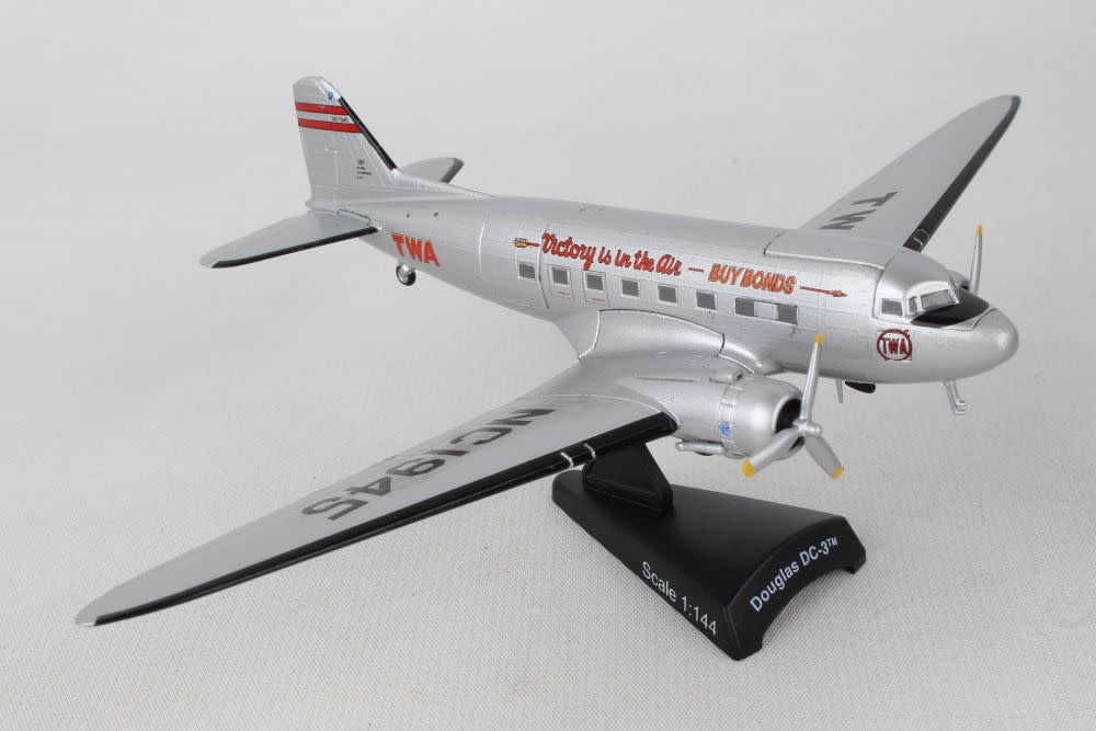 PS5559-4 1/144 DOUGLAS DC-3 TWA