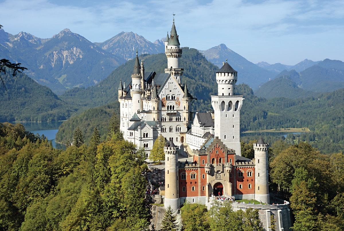 TOM100-209 THE CASTLE OF NEUSCHWANSTEIN