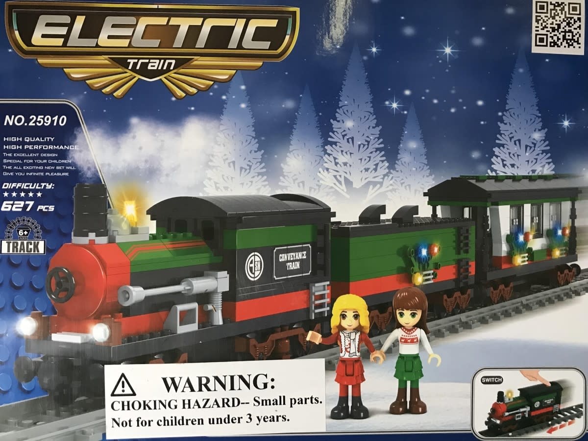 AUS25910 CHRISTMAS TRAIN BATTERY POWERED