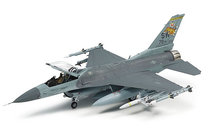 Maquette avion militaire : F-16C Fighting Falcon - Italeri - Rue des Maquettes