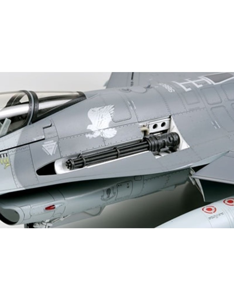 TAMIYA TAM60315 1/32 SCALE LOCKHEAD MARTIN F-16CJ