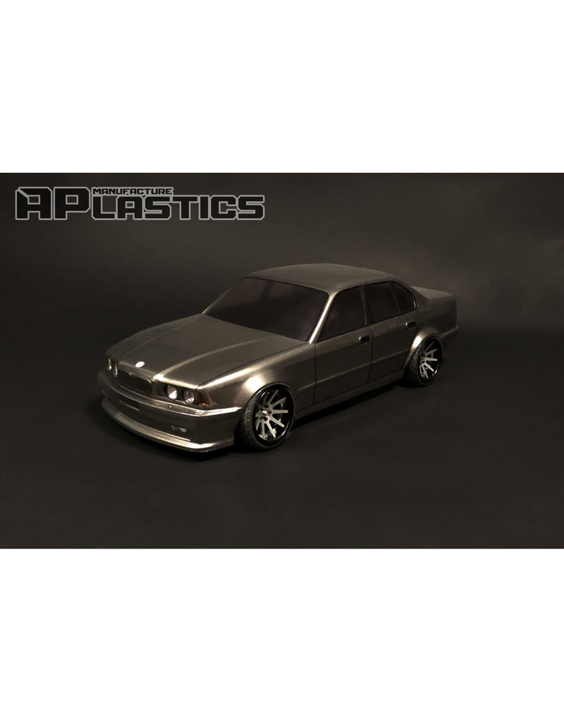 APLASTICS APS0005 1/10 BMW E34 SEDAN CLEAR BODY