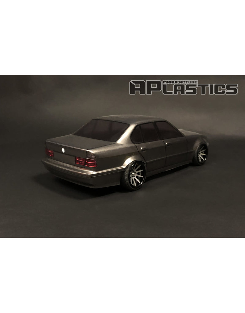 APLASTICS APS0005 1/10 BMW E34 SEDAN CLEAR BODY