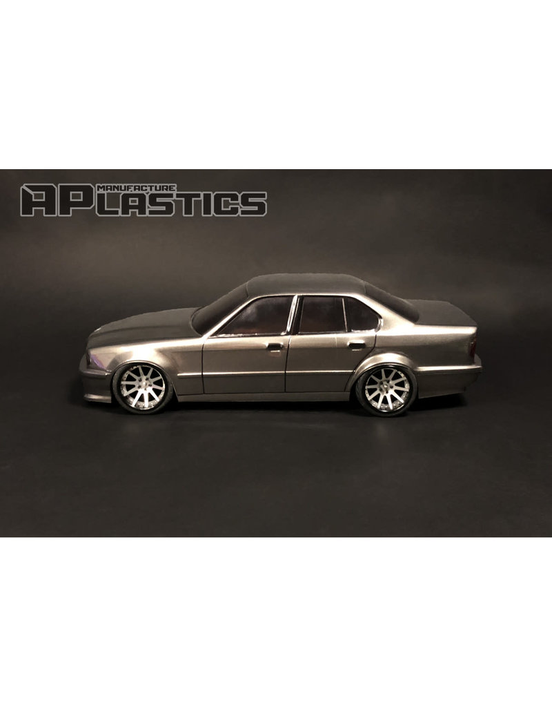 APLASTICS APS0005 1/10 BMW E34 SEDAN BODY: CLEAR