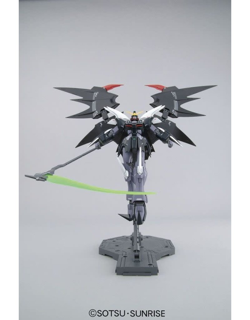 BANDAI BAS2091972 MG XXXG-01D2 DEATHSCYTHE HELL EW VER. 1/100 PLASTIC MODEL KIT