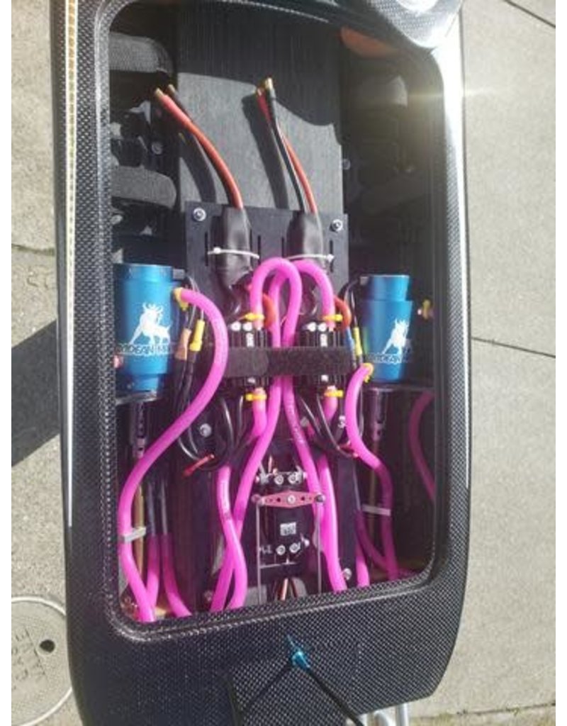 OXIANK-RTR THE ANIMAL TWIN CATAMARAN: CARBON - My Tobbies - Toys & Hobbies