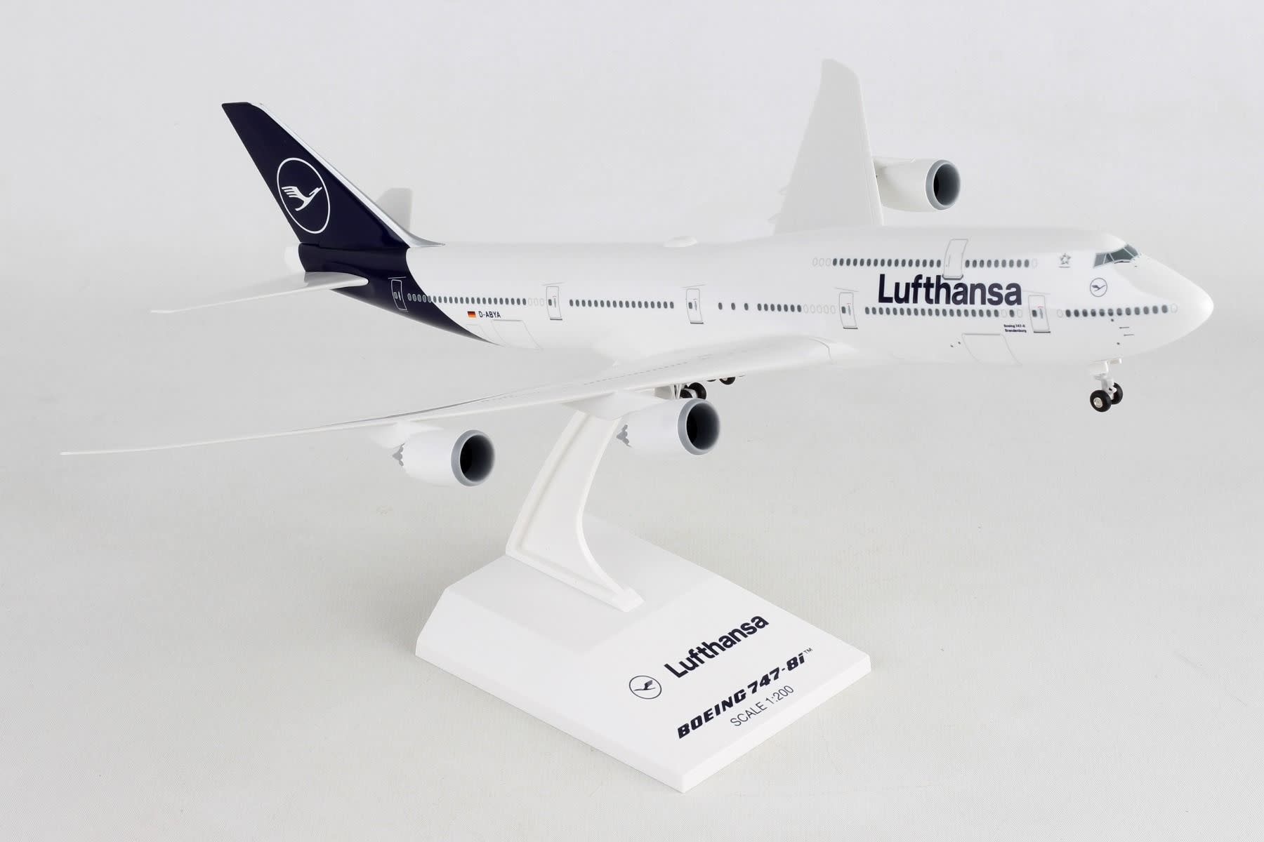 SKR1040 1/200 LUFTHANSA 747-8I W/ GEAR NEW LIVERY - My Tobbies