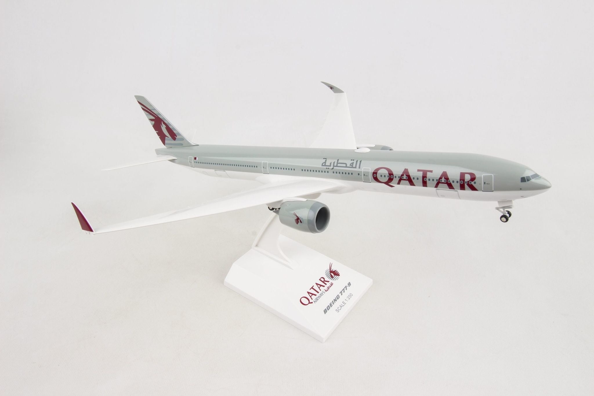 SKR1014 1/200 QATAR 777-9 W/ GEAR & FLEX WINGTIPS