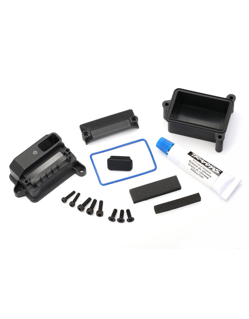 TRAXXAS TRA8924 BOX, RECEIVER (SEALED)/ WIRE COVER/ FOAM PADS/ SILICONE GREASE/ 2.5X10 CS (2)/ 3X15 CCS (3)