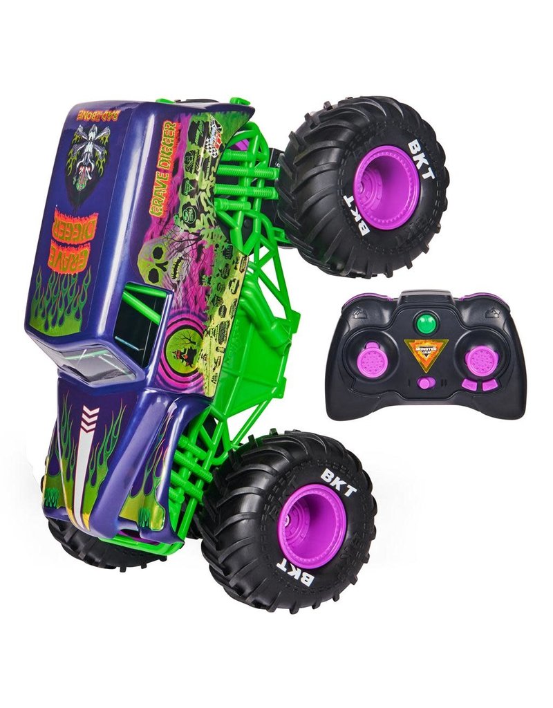 MONSTER JAM SPNM6060365 MONSTER JAM 1/15 SCALE GRAVE DIGGER FREESTYLE FORCE RC