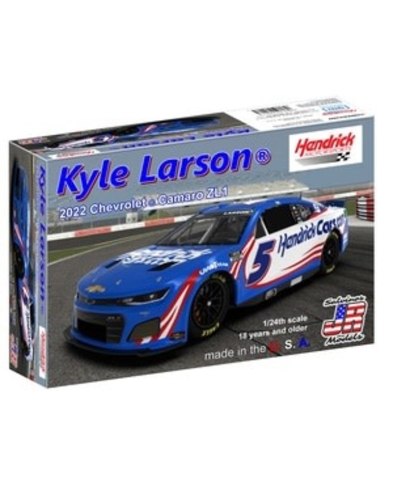 SALVINO'S JR MODELS SJMHMC2022KLP 1/24 HENDRICK MOTORSPORTS KYLE LARSON 2022 CAMARO PLASTIC MODEL CAR KIT