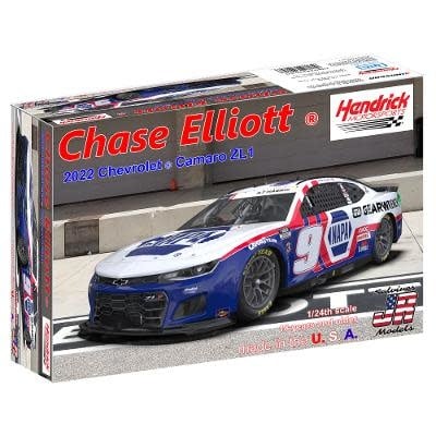 SJMHMC2022CEC 1/24 HENDRICK MOTORSPORTS CHASE ELLIOTT 2022 CAMARO - PATRIOTIC PLASTIC MODEL KIT