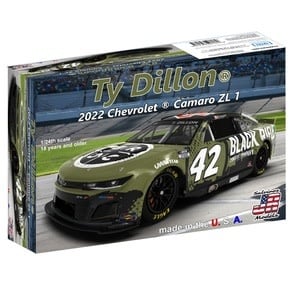 SJMPGC2022TDP 1/24 GMS RACING TY DILLON 2022 CAMARO - PRIMARY LIVERY PLASTIC MODEL KIT