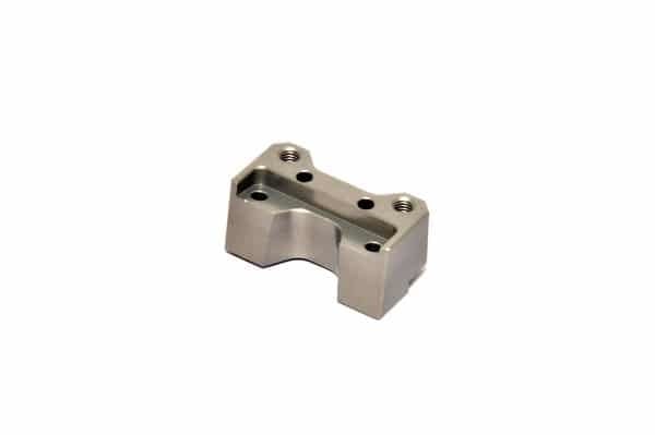 HOAOP-0157 7075 ALUMINUM VTE2 TOP BRACE REAR MOUNT FOR ALUMINUM GEARBOX
