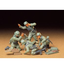 TAMIYA TAM35193 1/35 GERMAN INF MORTAR TEAM PLASTIC MODEL KIT