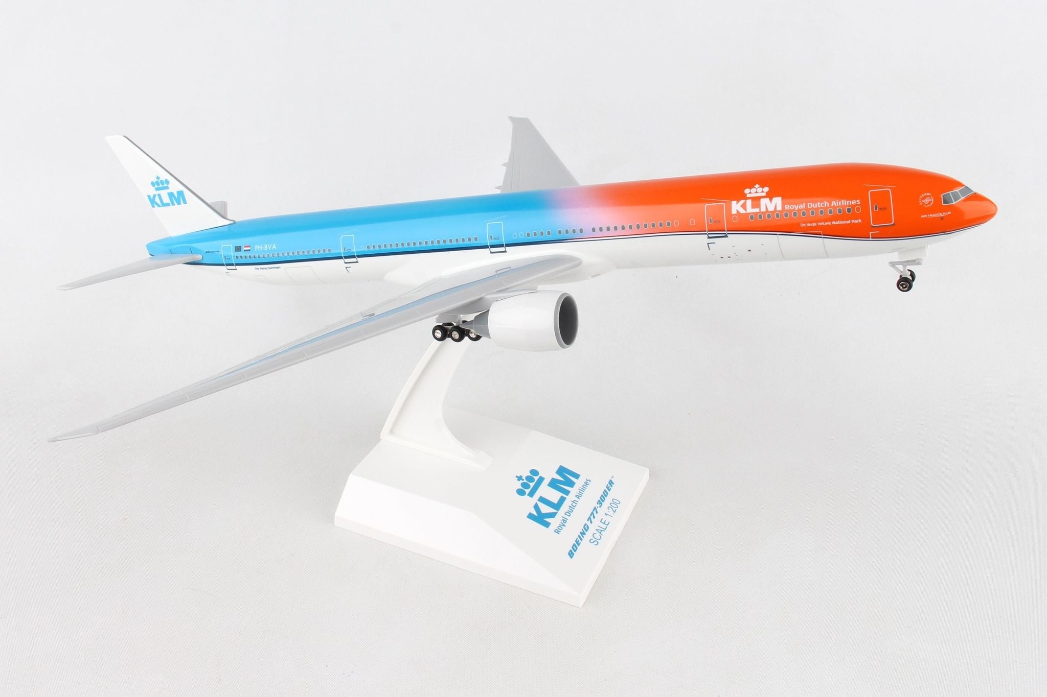SKR972 1/200 KLM ORANGE PRIDE B777-300ER