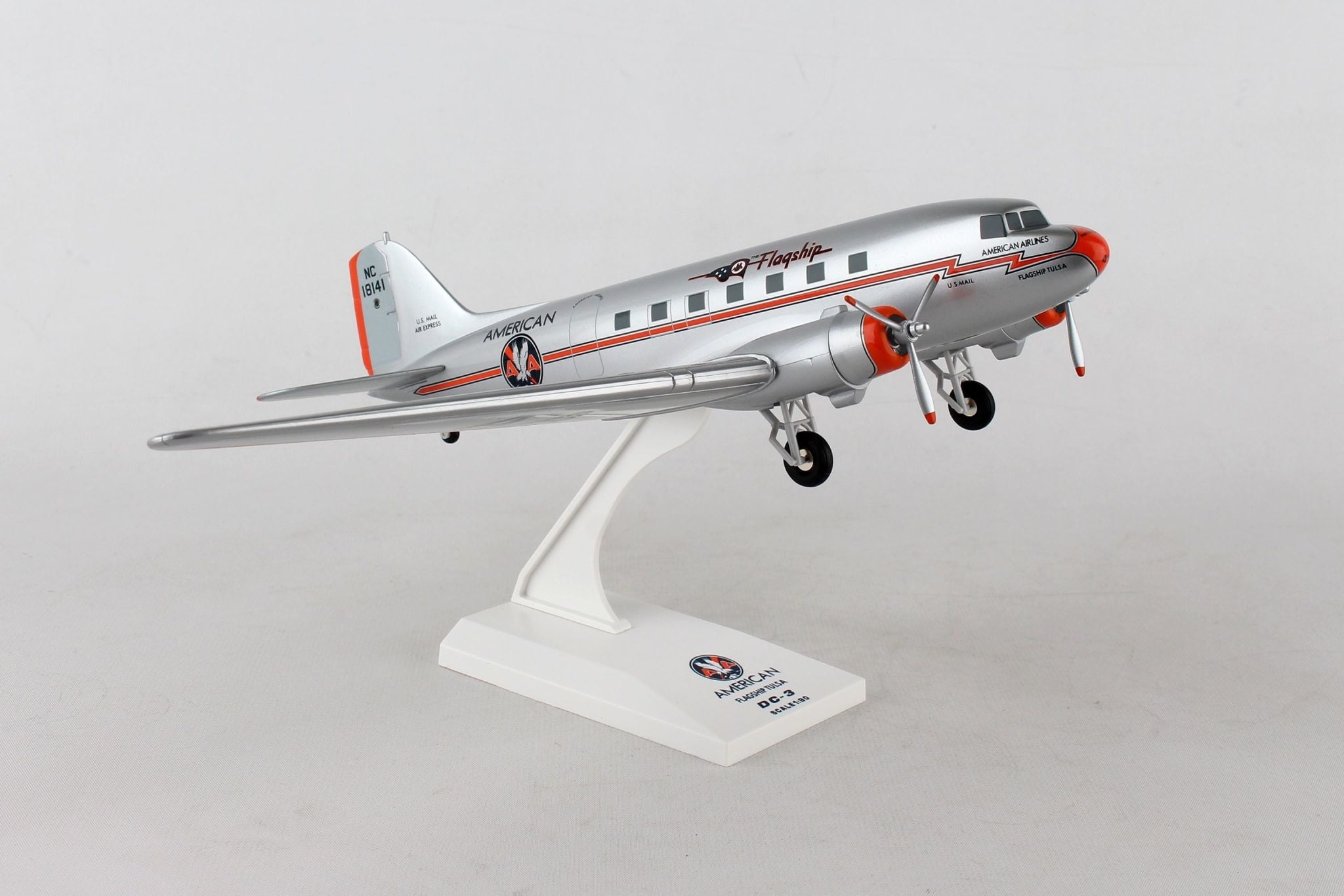SKR539 1/80 AMERICAN AIRLINES DC-3 W/ GEAR FLAGSHIP TULSA