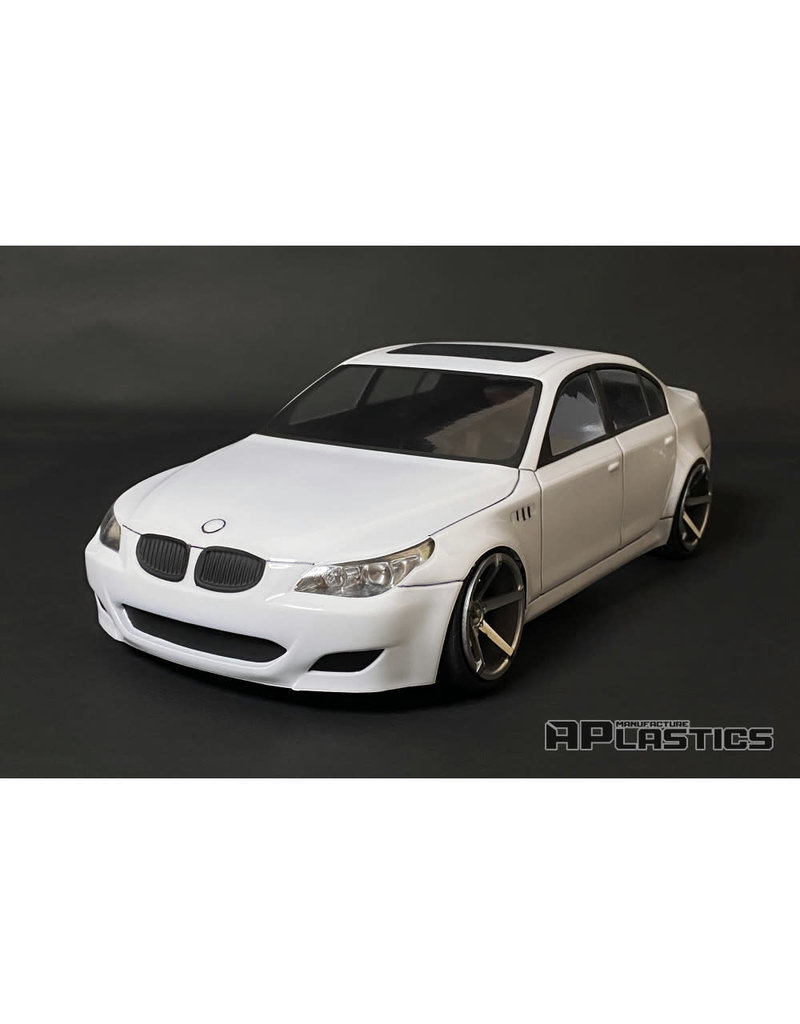 APLASTICS APS0048 1/10 BMW M5 E60 BODY: CLEAR