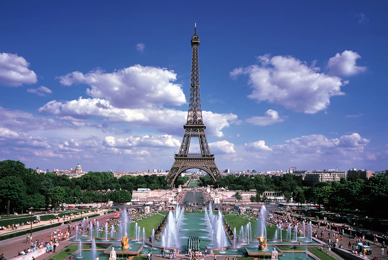 TOM100-327 EIFFEL TOWER PARIS FRANCE