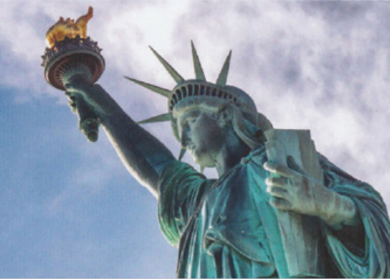 TOM100-240 STATUE OF LIBERTY IN NEW YORK CITY IN THE UNITED STATES