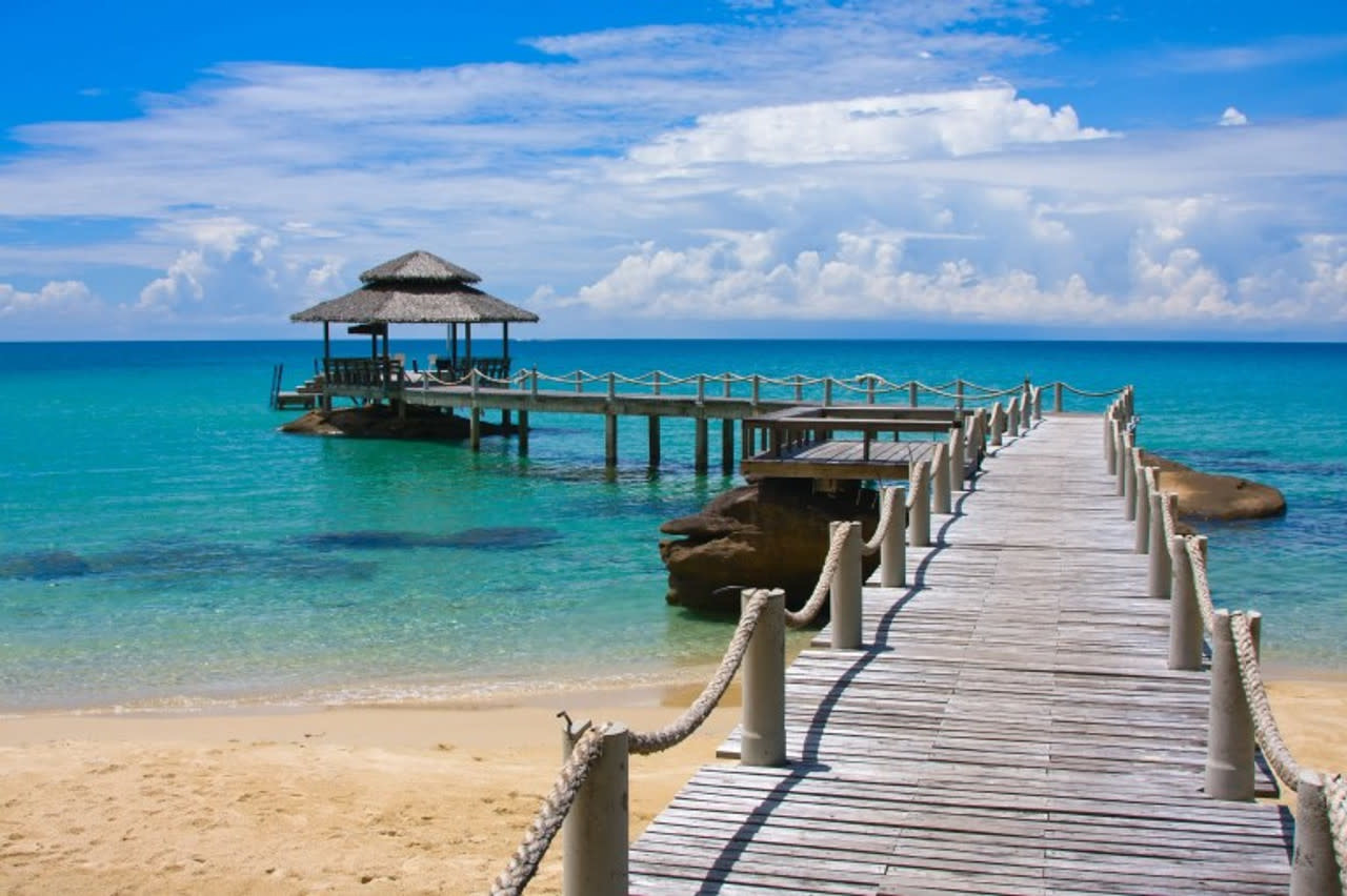 TOM100-225 BEAUTIFUL TROPICAL BEACH IN KOH KOOD TAILAND