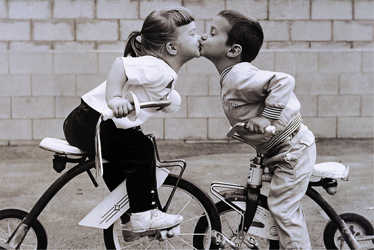 TOM100-138 TRICYCLE KISS