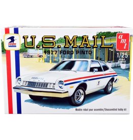 AMT AMT1350M 1977 FORD PINTO USPS PLASTIC MODEL KIT