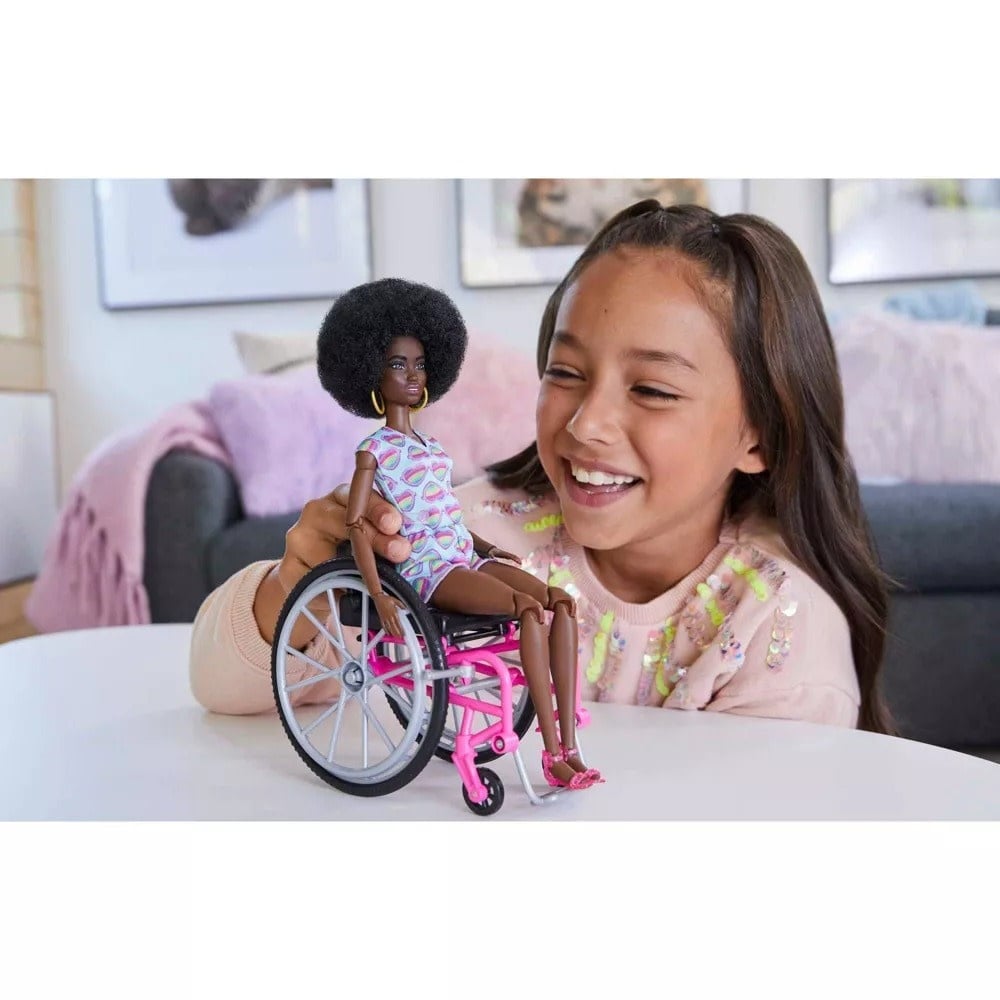 MTL HJT14 BARBIE FASHIONISTAS DOLL AA WITH WHEELCHAIR AND RAMP