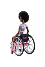 BARBIE MTL HJT14 BARBIE FASHIONISTAS DOLL AA WITH WHEELCHAIR AND RAMP